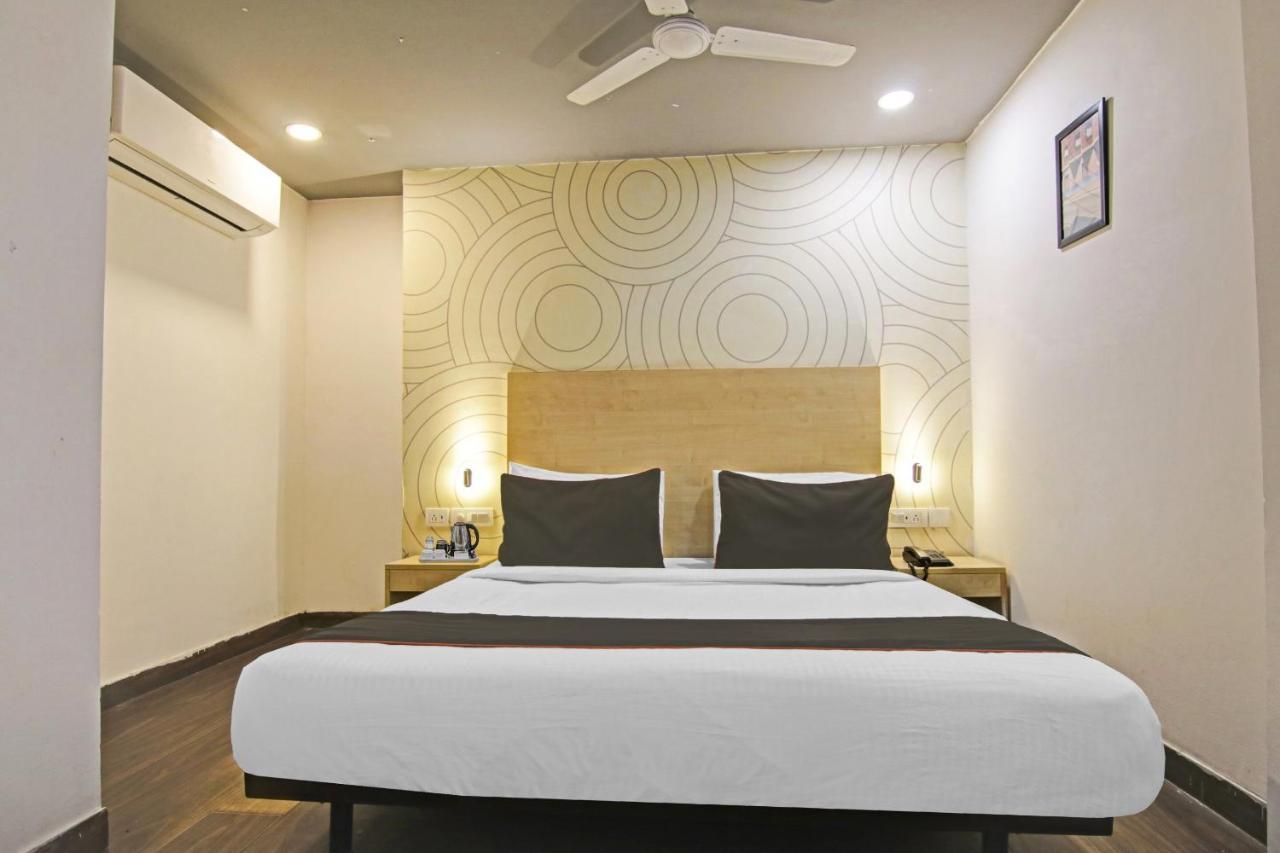 Collection O Slf Mall Sector 30 Hotel Faridabad Exterior photo
